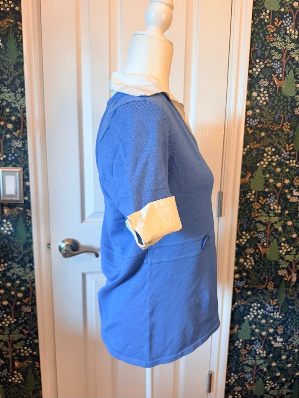 Spense Blue V-Neck Short Sleeve Polo-Style Top with White Collar - Picture 5 of 7
